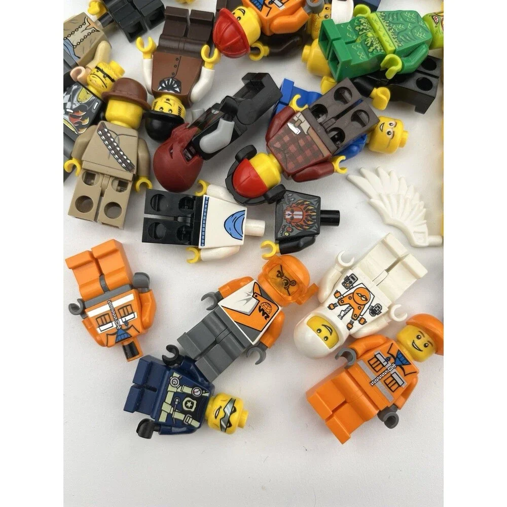 LEGO Minifigure Accessories Random Lot Mini Figure Lot + pieces